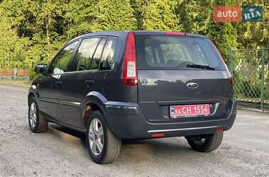 Хэтчбек Ford Fusion 2011 в 