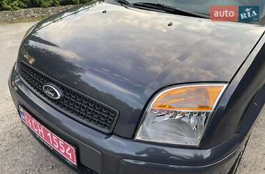 Хэтчбек Ford Fusion 2011 в 