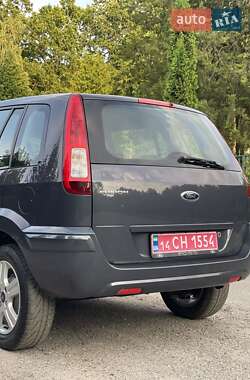 Хэтчбек Ford Fusion 2011 в 