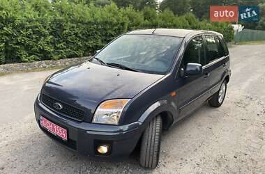 Хэтчбек Ford Fusion 2011 в 