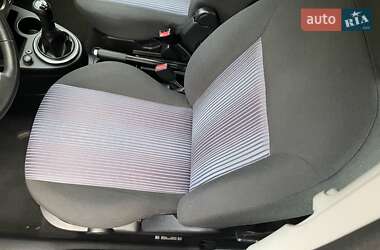 Хэтчбек Ford Fusion 2011 в 
