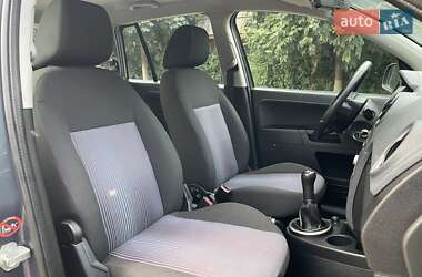 Хэтчбек Ford Fusion 2011 в 