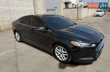 Седан Ford Fusion 2014 в 