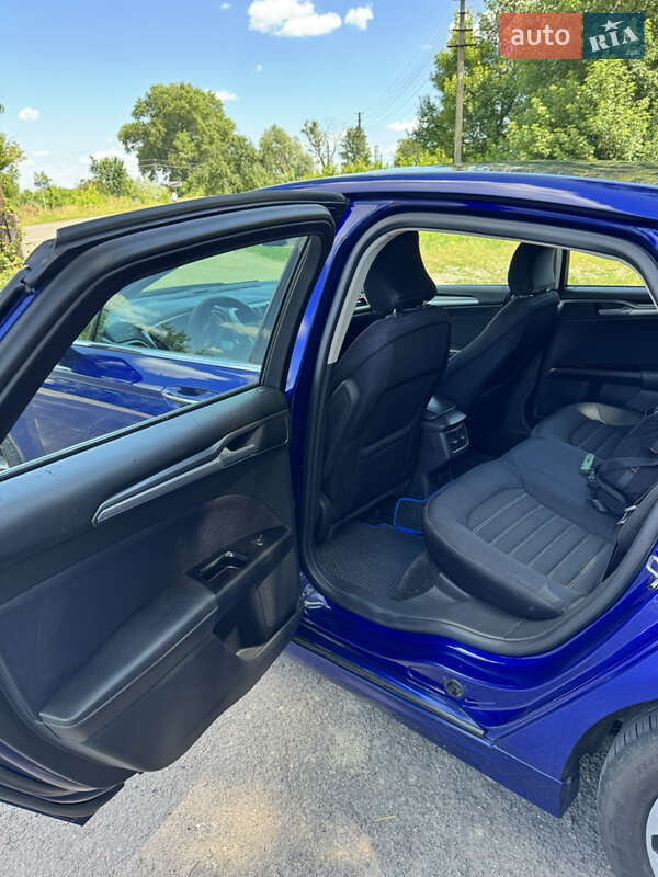 Седан Ford Fusion 2015 в Нежине