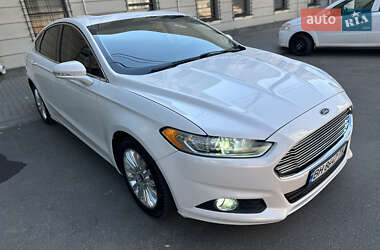 Седан Ford Fusion 2013 в 