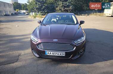Седан Ford Fusion 2013 в 