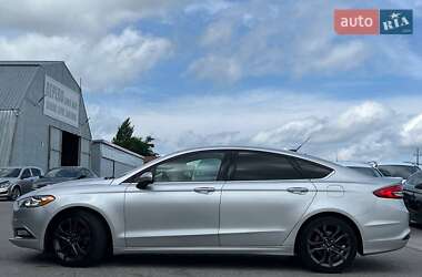 Седан Ford Fusion 2017 в 