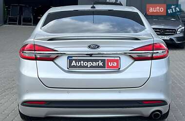 Седан Ford Fusion 2017 в 