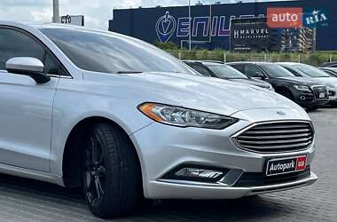Седан Ford Fusion 2017 в 
