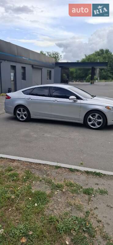 Седан Ford Fusion 2016 в Дніпрі