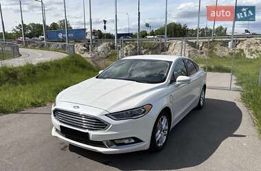 Седан Ford Fusion 2017 в 