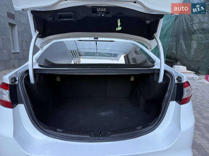 Седан Ford Fusion 2014 в Полтаве фото 10 Седан Ford Fusion 2014 в Полтаве