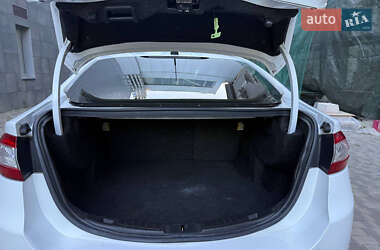 Седан Ford Fusion 2014 в 