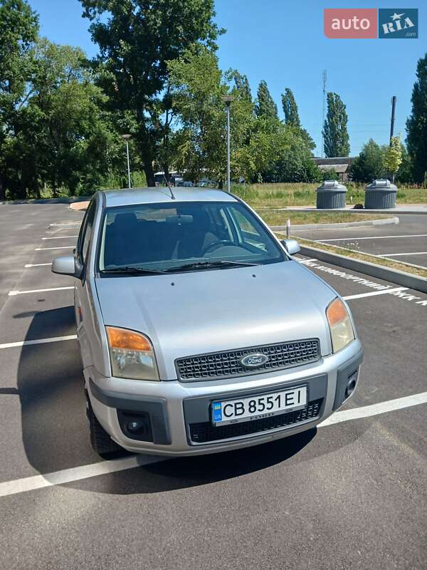 Хетчбек Ford Fusion 2009 в 