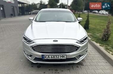 Седан Ford Fusion 2016 в 