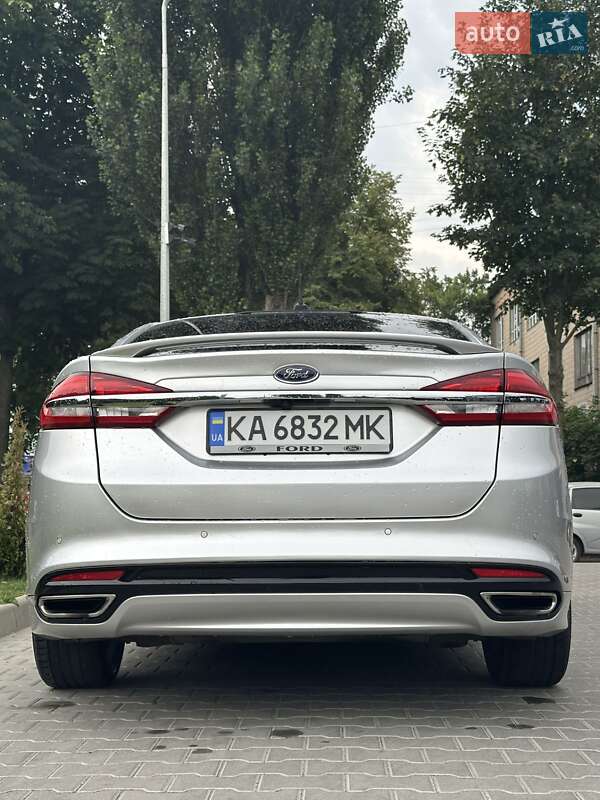 Седан Ford Fusion 2016 в Житомирі