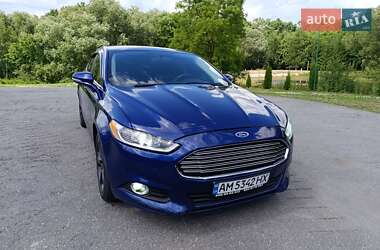 Седан Ford Fusion 2013 в 