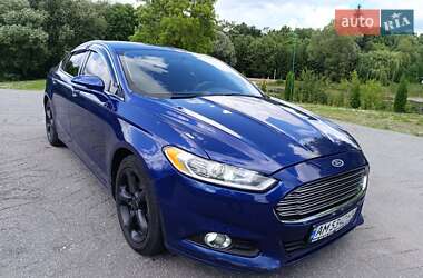 Седан Ford Fusion 2013 в 