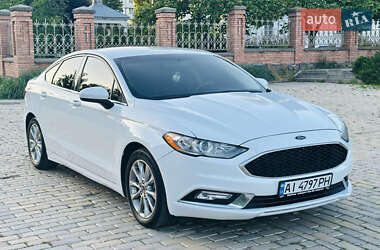 Седан Ford Fusion 2017 в 
