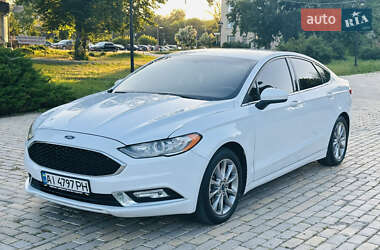 Седан Ford Fusion 2017 в 