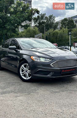 Седан Ford Fusion 2018 в 
