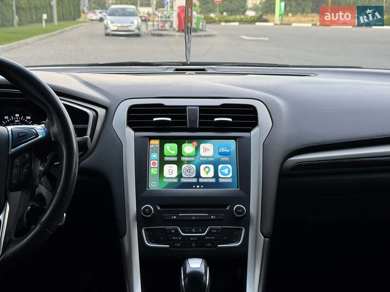 Седан Ford Fusion 2016 в Києві