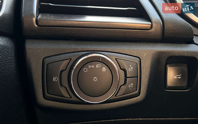 Седан Ford Fusion 2020 в Львове