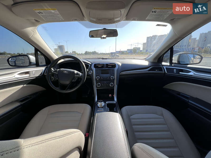 Седан Ford Fusion 2018 в Киеве фото 12 Седан Ford Fusion 2018 в Киеве