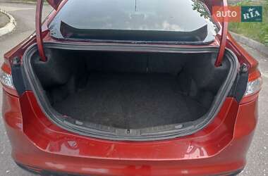 Седан Ford Fusion 2013 в 
