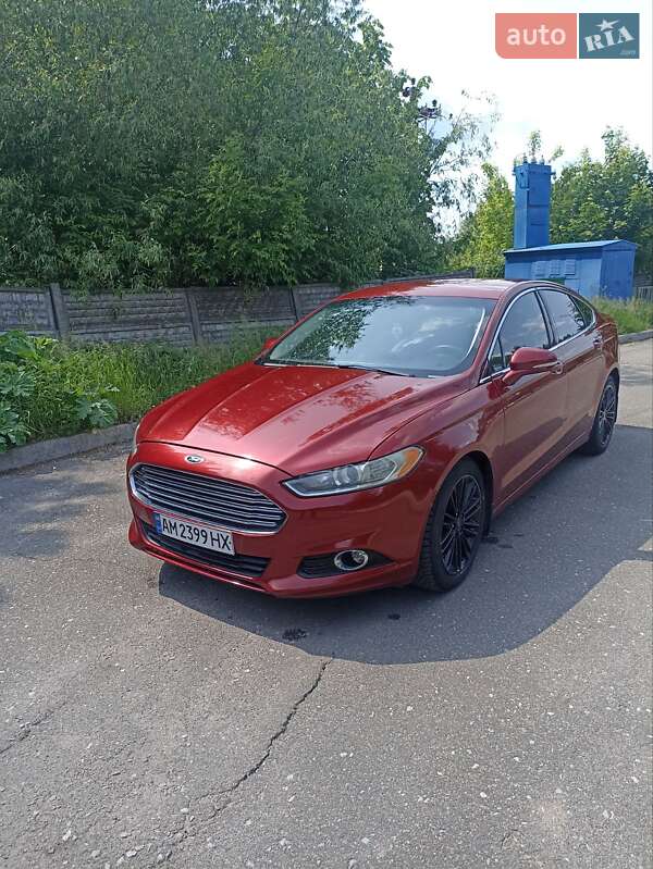 Седан Ford Fusion 2013 в 