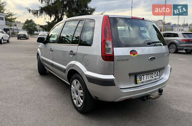 Хэтчбек Ford Fusion 2011 в 