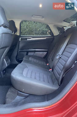 Седан Ford Fusion 2020 в 