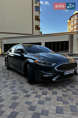 Седан Ford Fusion 2017 в 