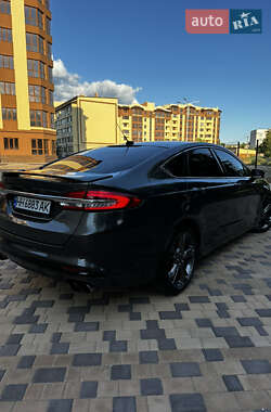 Седан Ford Fusion 2017 в 