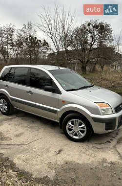 Хетчбек Ford Fusion 2005 в Кременчуці