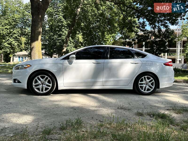Седан Ford Fusion 2016 в Білій Церкві