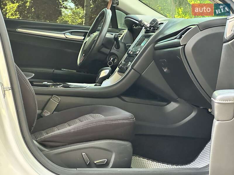 Седан Ford Fusion 2016 в Білій Церкві