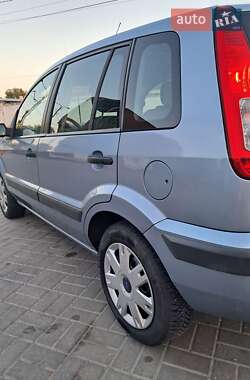 Хэтчбек Ford Fusion 2007 в 