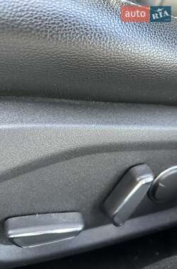 Седан Ford Fusion 2014 в 