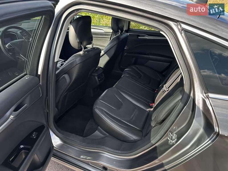 Седан Ford Fusion 2012 в Києві