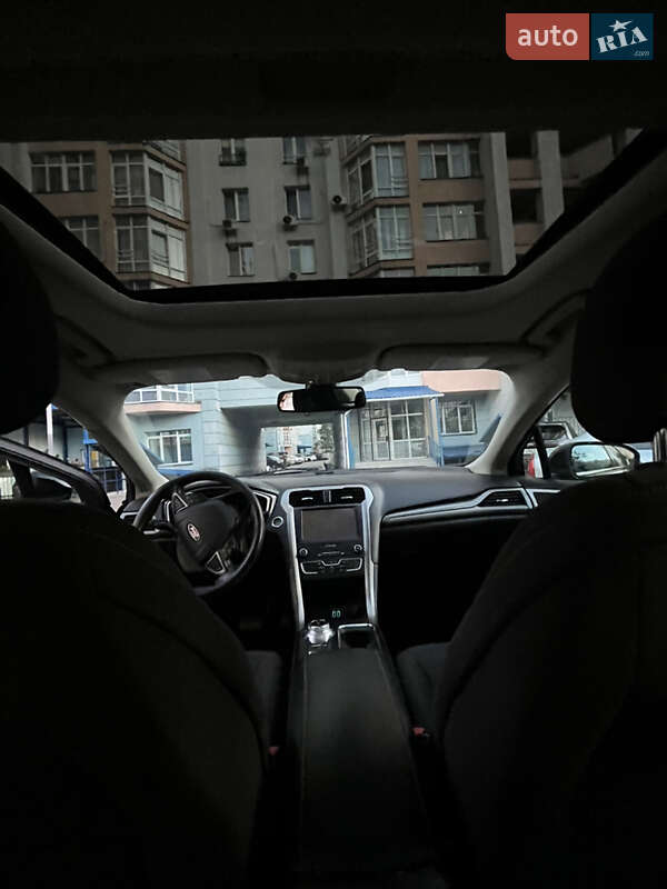 Седан Ford Fusion 2019 в Києві