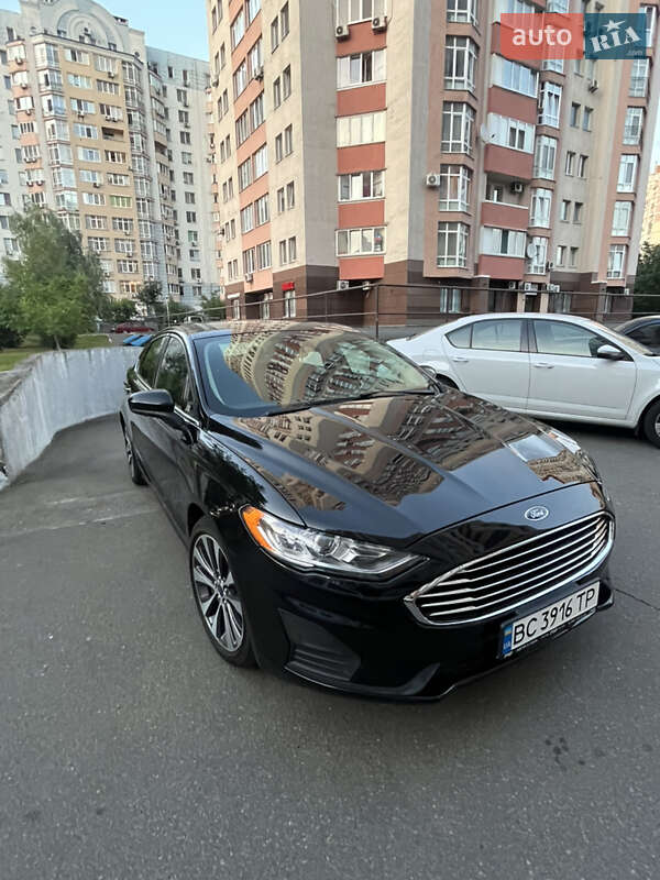 Седан Ford Fusion 2019 в Києві