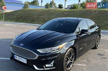 Седан Ford Fusion 2018 в Виннице