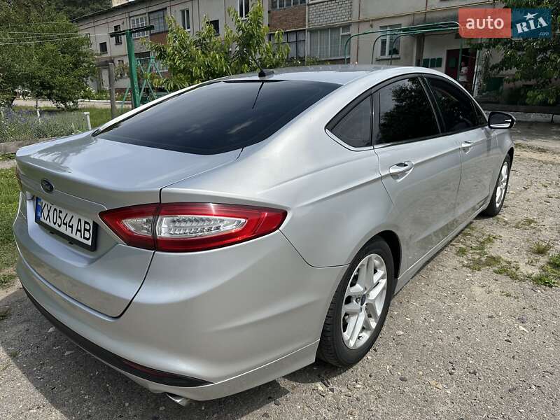 Седан Ford Fusion 2015 в Харькове
