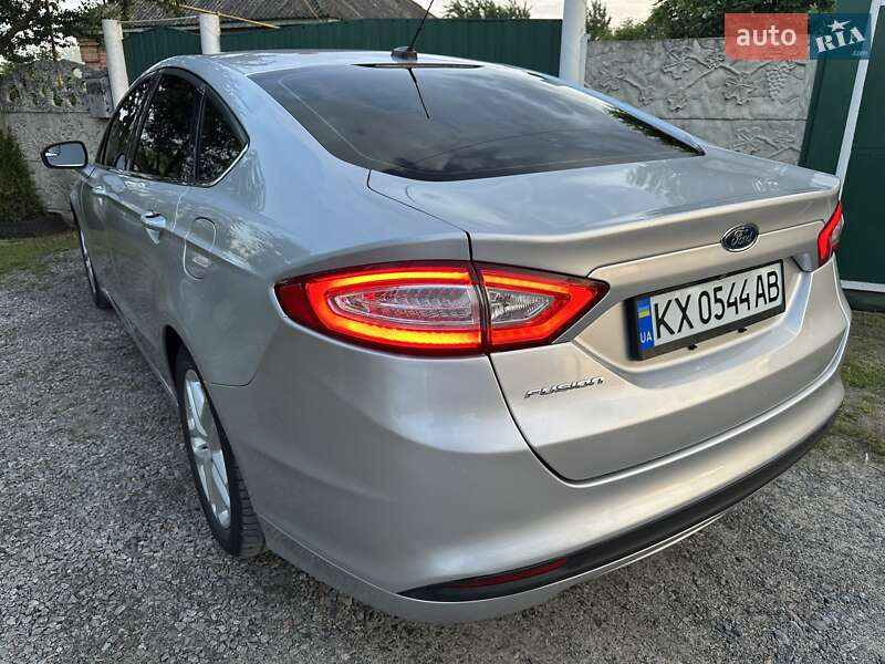 Седан Ford Fusion 2015 в Харькове