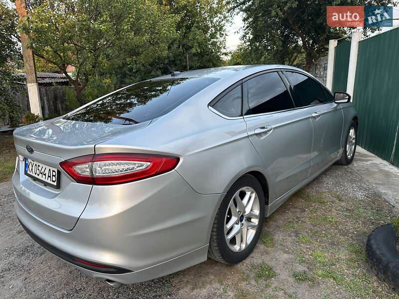 Седан Ford Fusion 2015 в Харькове