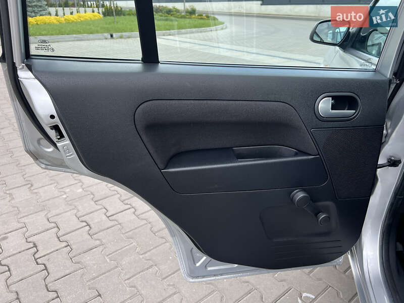 Хетчбек Ford Fusion 2007 в Луцьку