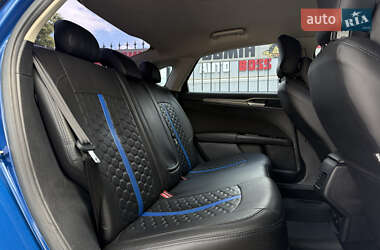 Седан Ford Fusion 2016 в 
