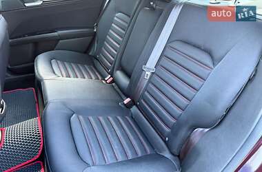 Седан Ford Fusion 2013 в 
