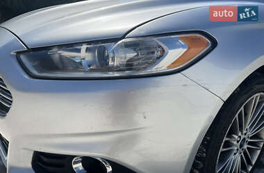 Седан Ford Fusion 2014 в 